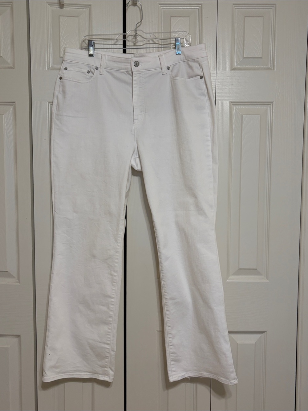 Talbots “Barely Boot Jean” Curvy - Size 16. Excellent Condition